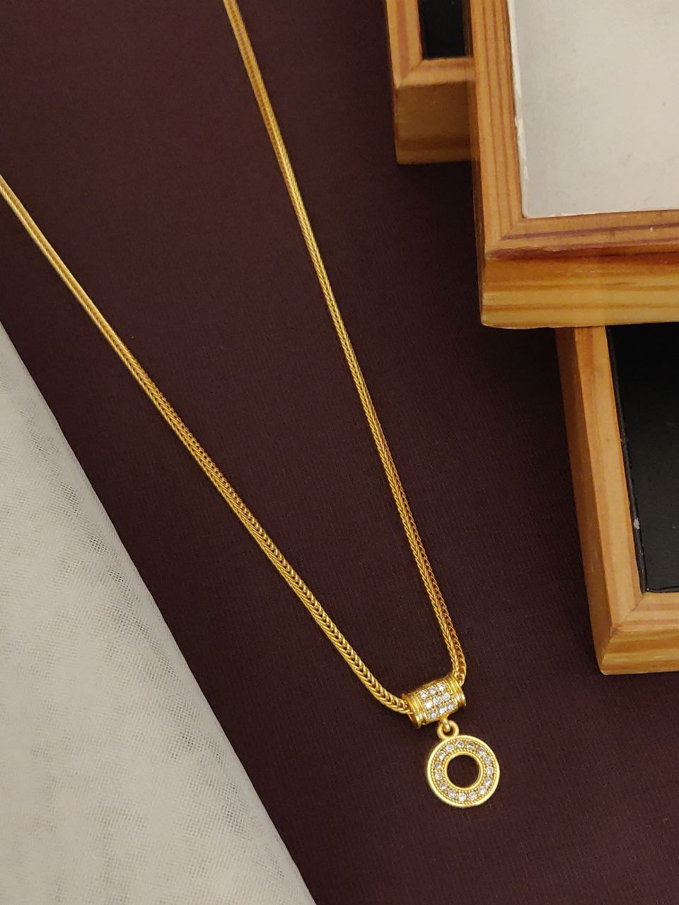Hansika Pendant Chain - Wortica