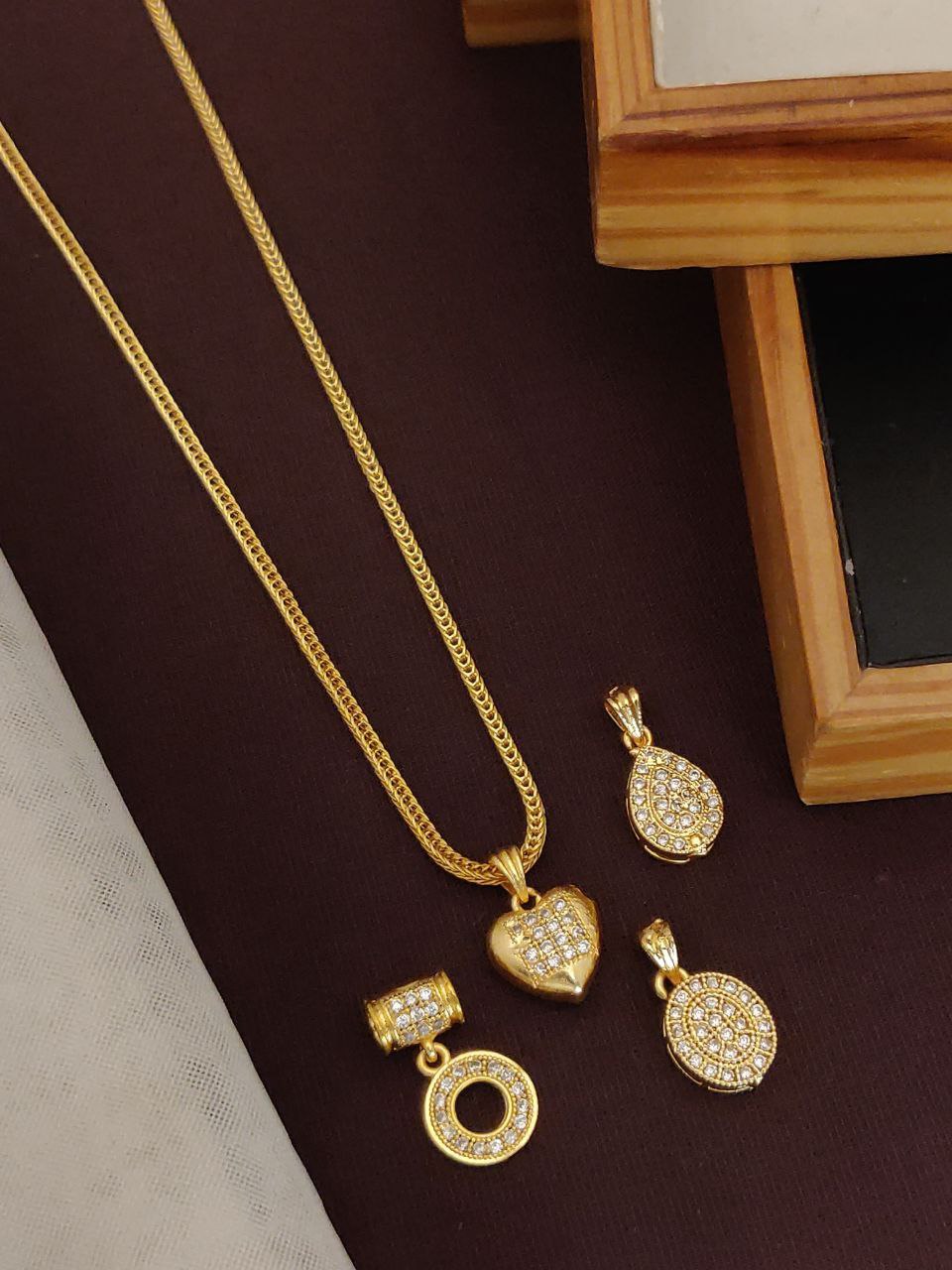 Sridevi Pendant Chain - Wortica