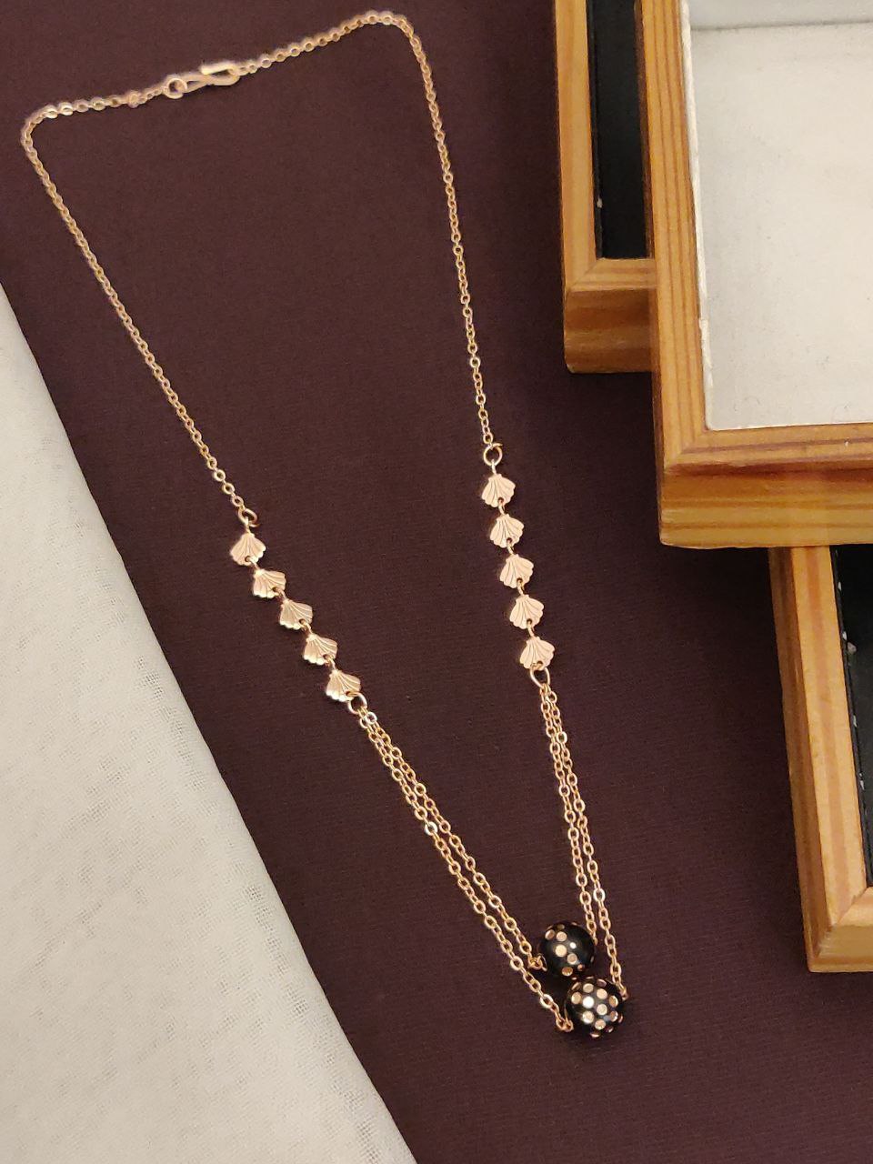 Raveena Pendant Chain - Wortica