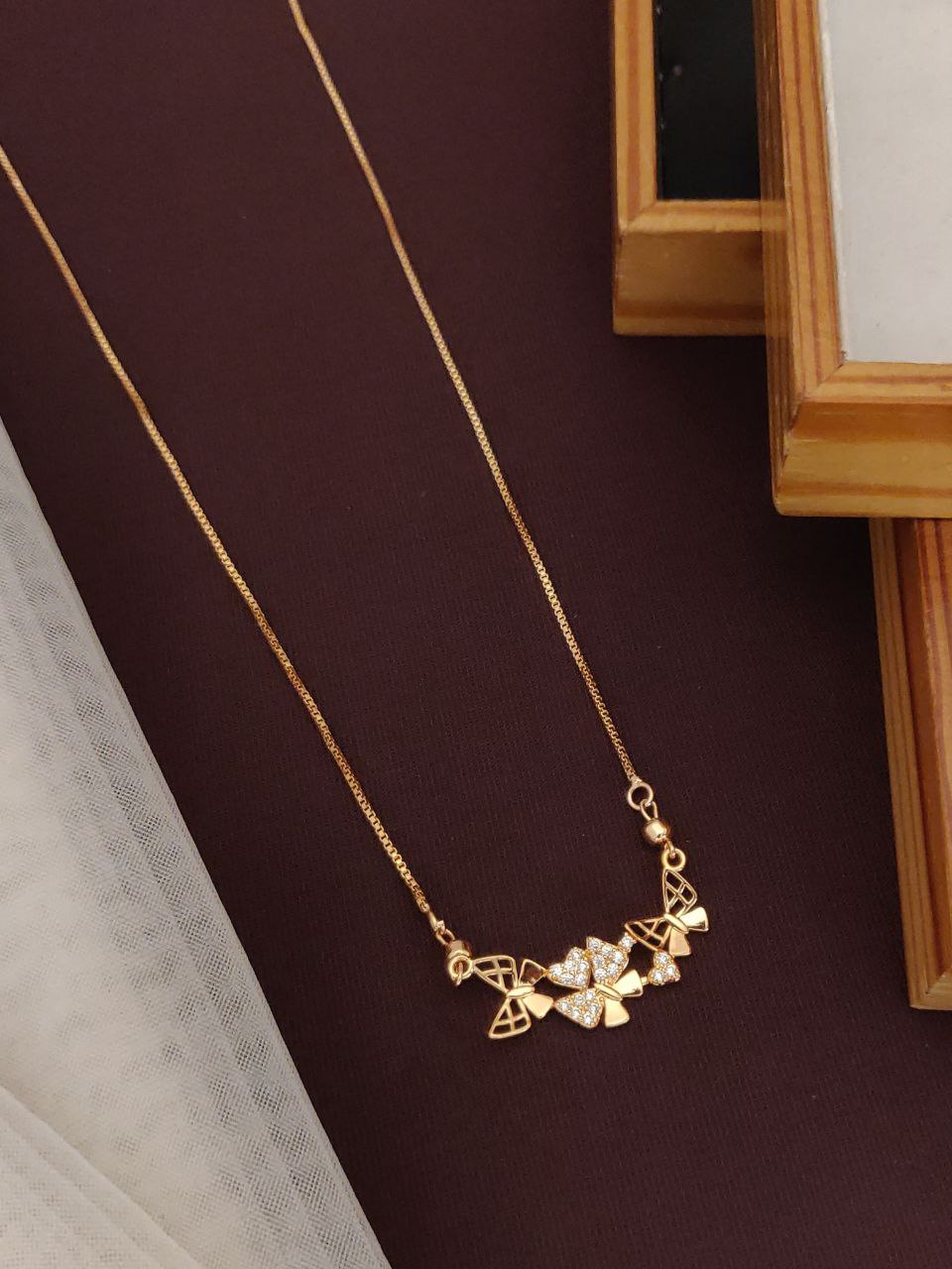 Aditi Sanwal Pendant Chain - Wortica