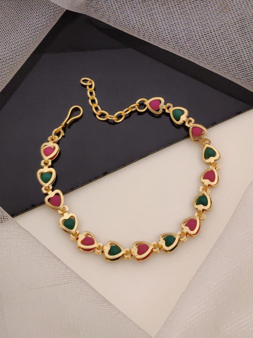 Sara Ali Khan bracelet - Wortica