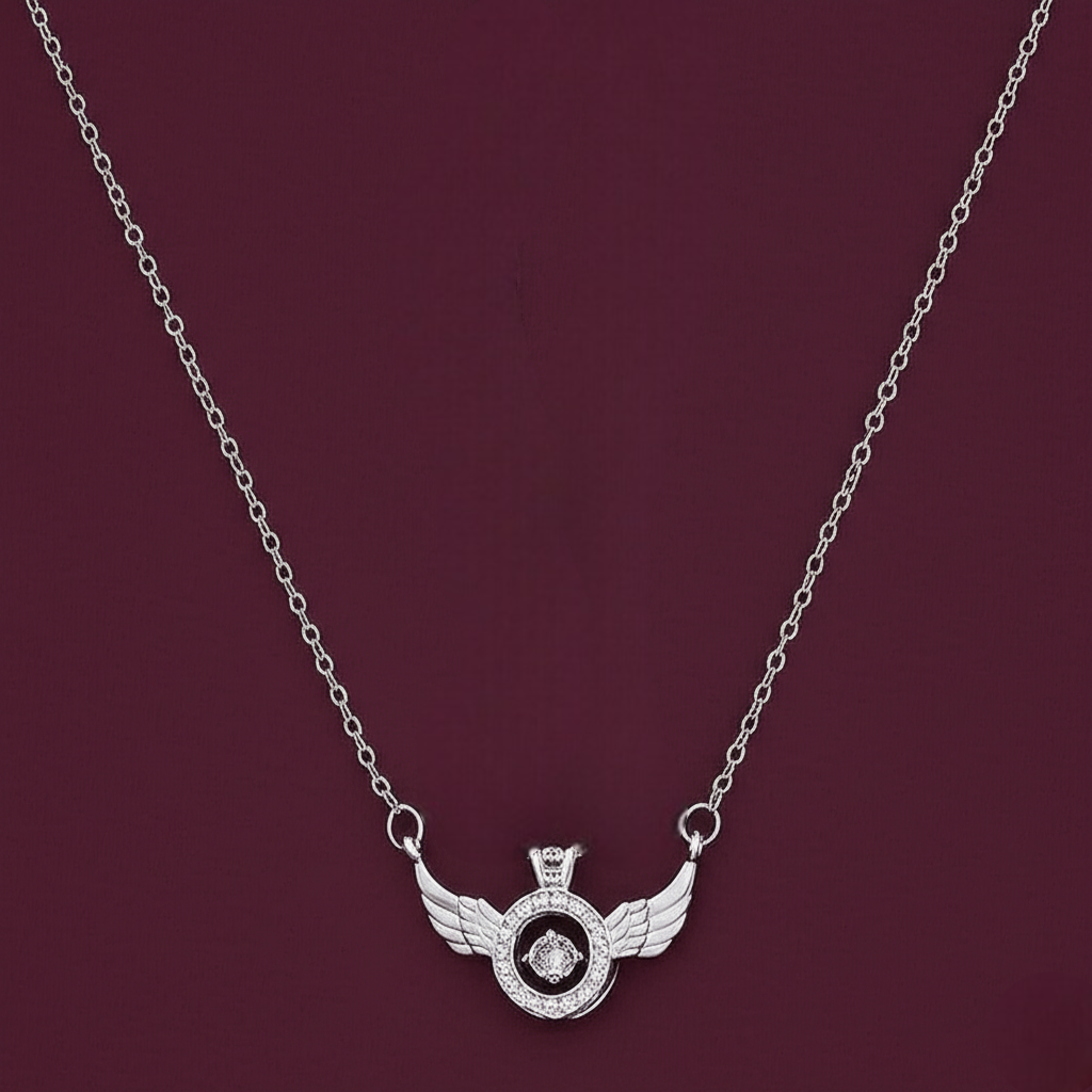 Shruti Haasan Silver Pendal Chain - Wortica