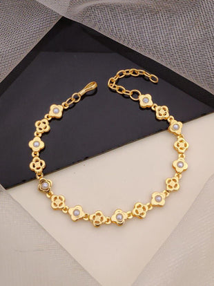 Shalini Pandey bracelet - Wortica