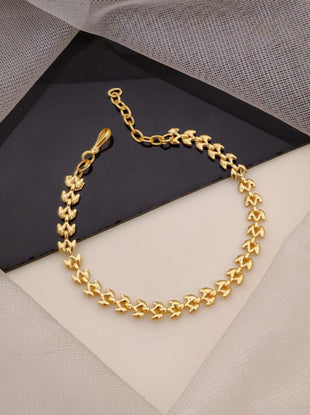 Kriti Kharbanda bracelet - Wortica