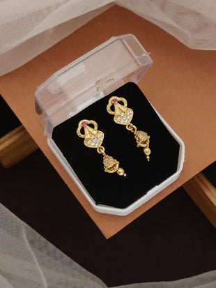Ashlesha Thakur Earing - Wortica
