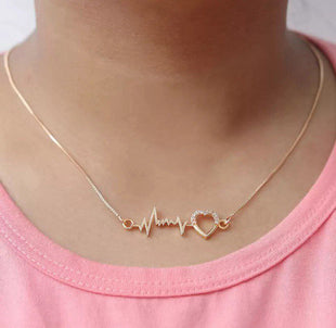 Sonalee Kulkarni Pendant Chain - Wortica